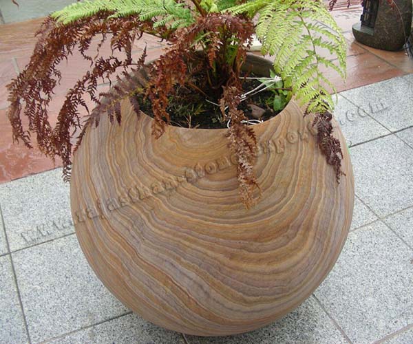 Stone Garden Planters Suppliers in India